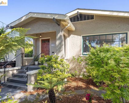 1405 Derby St, Berkeley