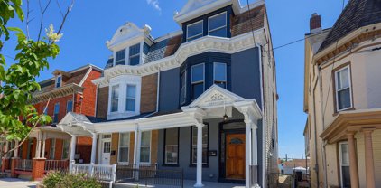 818 Walnut St, Columbia
