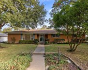 4344 Selkirk W Drive, Fort Worth image