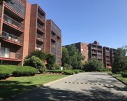 3 Summit Dr Unit B2, Reading image
