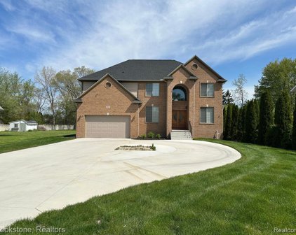 6021 GOFF, Sterling Heights