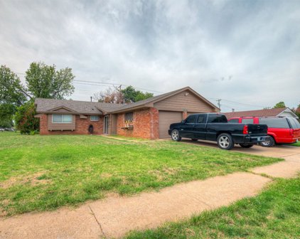 7813 S Hillcrest Drive, Oklahoma City