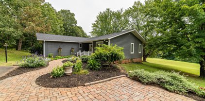 204 Foxwood Drive, Goode