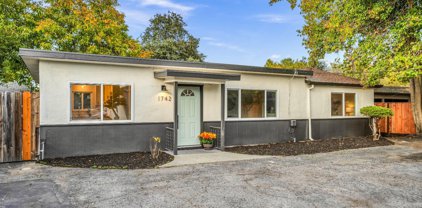1742 E Street, Napa