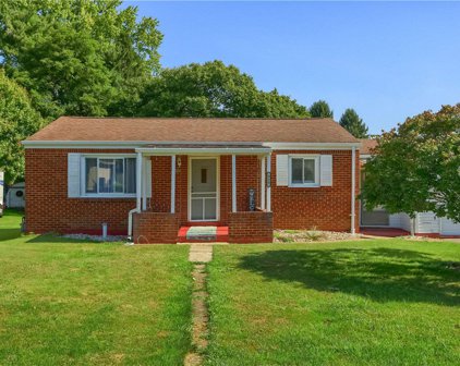 910 9th St, W Leechburg