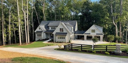 388 Hickory Pass, Milton