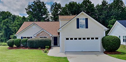 4219 Duncan Ives Drive, Buford