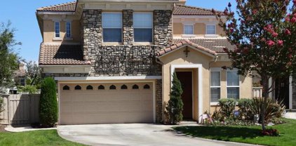 2120 Bay View Drive, Signal Hill