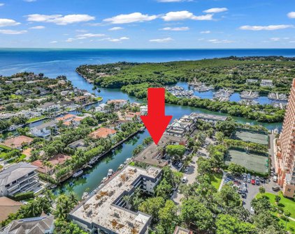 6855 Edgewater Dr Unit #3G, Coral Gables