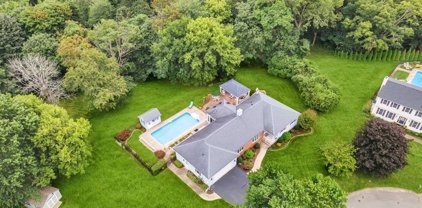 8 Scott Hollow Dr, South Hadley