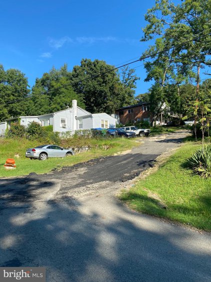 4424 Forestburg Ln, Triangle