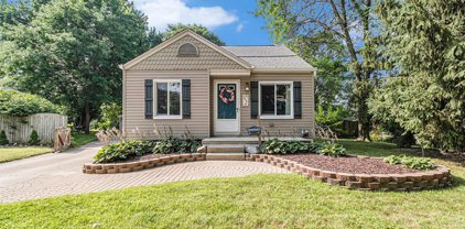 311 Broadacre, Clawson