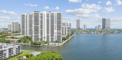 3370 Hidden Bay Dr Unit #1702, Aventura