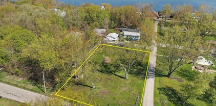 28490 W Main Street, Wauconda