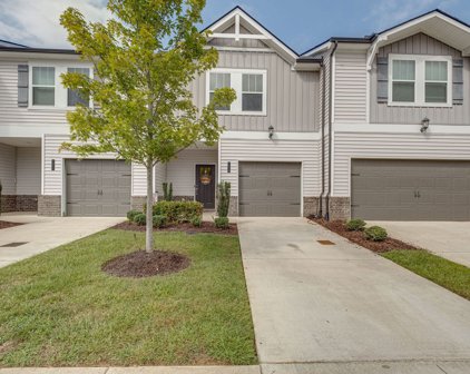 1213 W End Station Dr, Lebanon