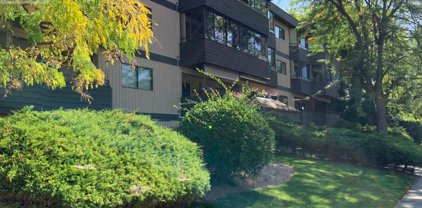 740 WINNIPEG Street Unit 204, Penticton
