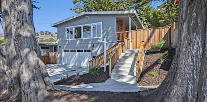 241 Reichling Ave, Pacifica