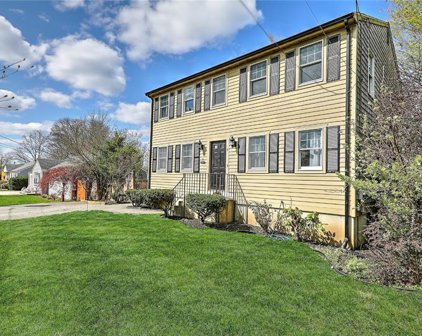 9 Joy  Street, Barrington