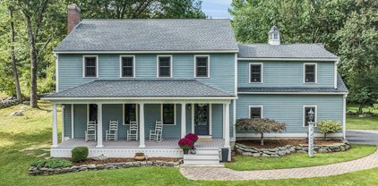 37 Magnolia Drive, Westford