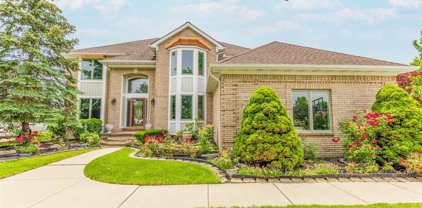 15078 Pine Hill, Shelby Twp