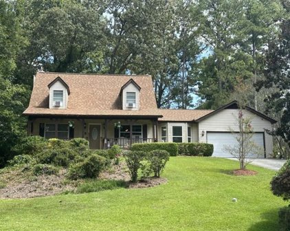 1048 Basswood Court, Riverdale