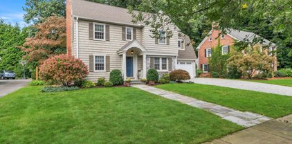 22 Falmouth Road, Longmeadow