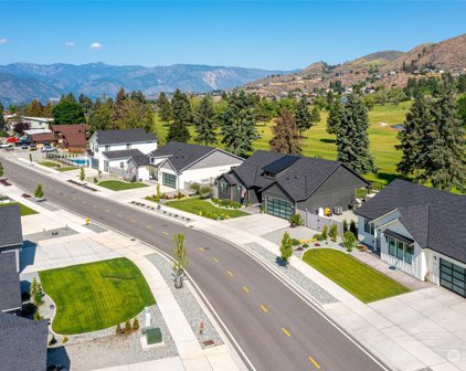 711 W Golf Course Drive, Chelan