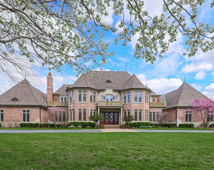 8S061 Indiana Avenue, Naperville