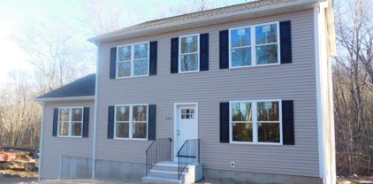 690 Main  Street, Hopkinton