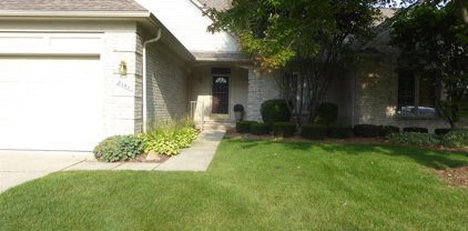 2141 AVALON, Sterling Heights
