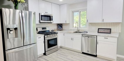 71 W Louis Street, Elko New Market