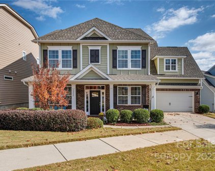 15732 Foreleigh  Road, Huntersville