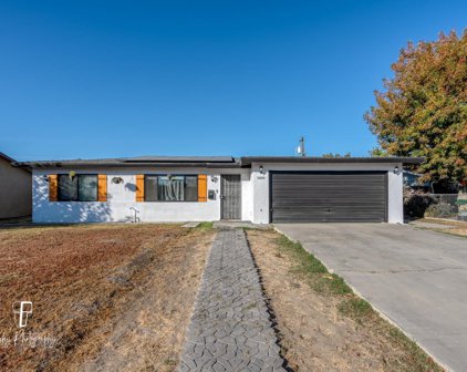 3809 Evelyn, Bakersfield