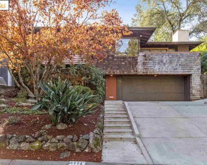 1114 Hillview Rd, Berkeley