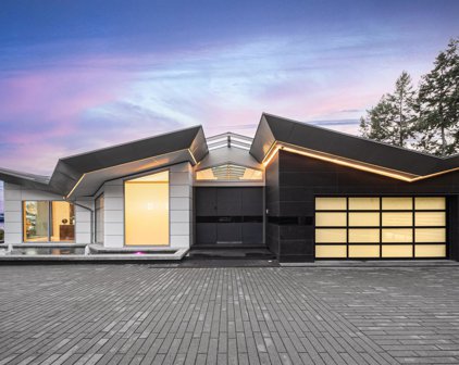 4580 Marine Drive, West Vancouver