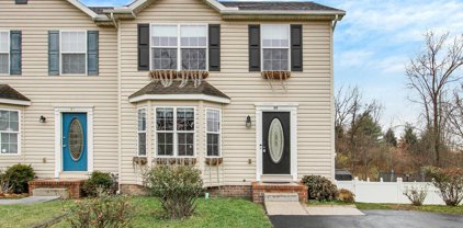 89 Hemlock Dr, Hanover