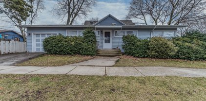 1042 N Main Street, Naperville