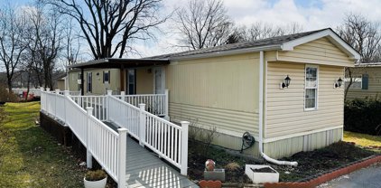 11223 Lakeside Dr, Hagerstown
