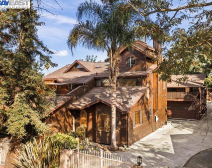 2216 Clarke Ave, East Palo Alto