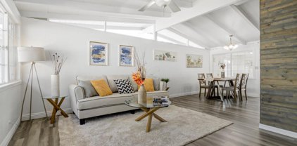 315 Meadowlake DR, Sunnyvale