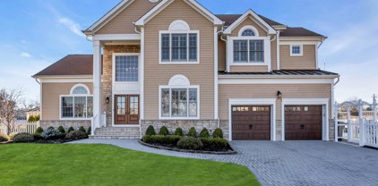114 Joie Place, Brick