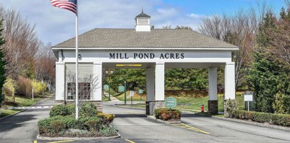 40 Miro Place Unit #40, Port Washington