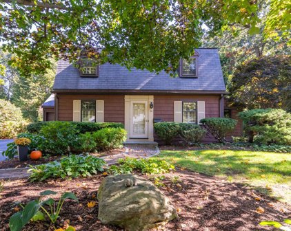 24 Fuller Brook Road, Wellesley