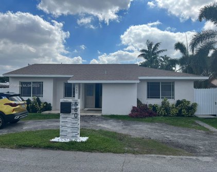 580 W 79th St, Hialeah