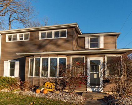 1421 Dodge Street, Lake Geneva