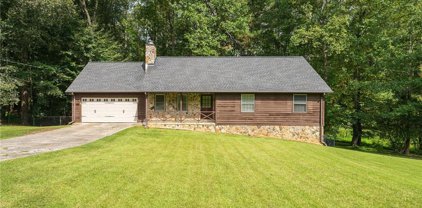 5935 Catawba Way, Atlanta