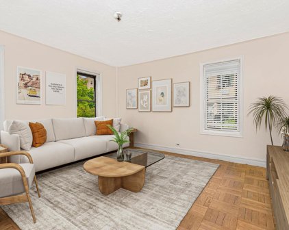 132 W 169th  Street Unit 2C, New York
