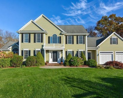 38 Thomas B Doolin Cir, North Attleboro