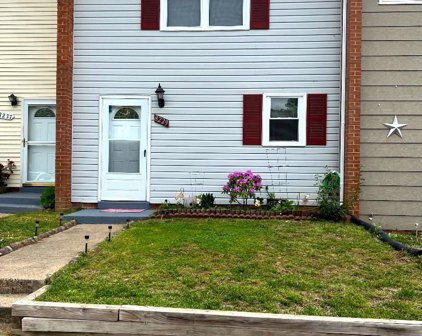 8229 Wycliffe Ct, Manassas