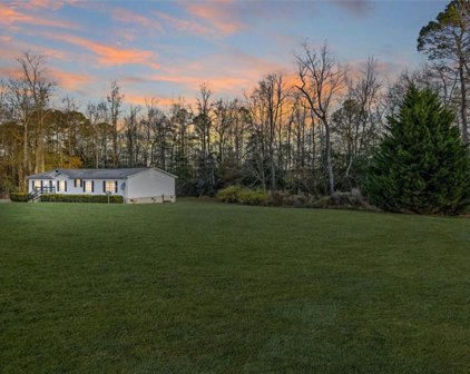 297 Edgar Lane, Surry